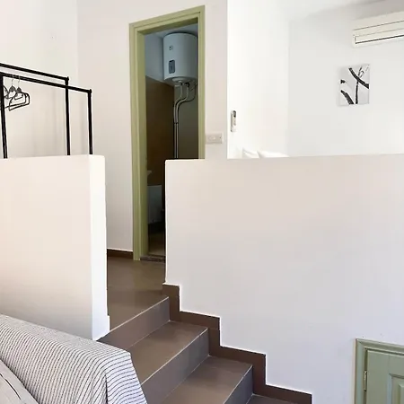Apartment Stone Steps *